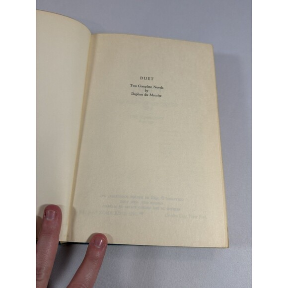 Vintage 1965 Duet by Daphne du Maurier Hardcover – Two Complete Novels - Picture 13 of 14